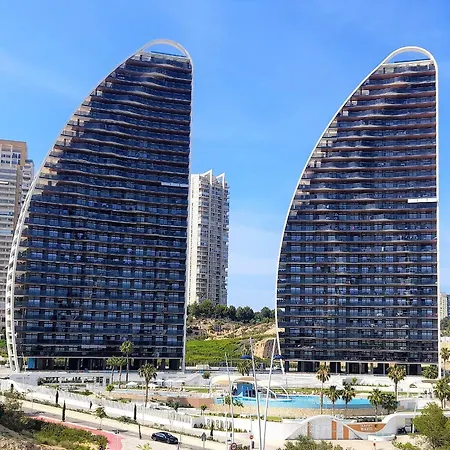 Luxury Sunset Waves 19 Floor בנידורם